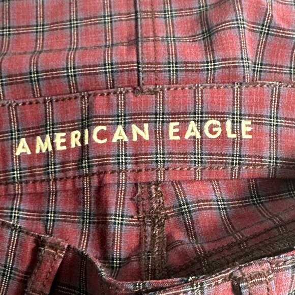 American Eagle Outfitters Hi-Rise Mini Skirt Plaid Maroon Black SZ 00 Preppy - Picture 4 of 11